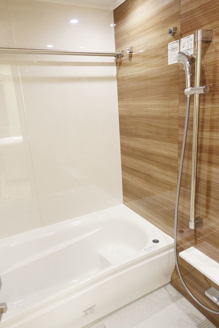 バス・シャワールーム　※写真は同タイプ住戸です。