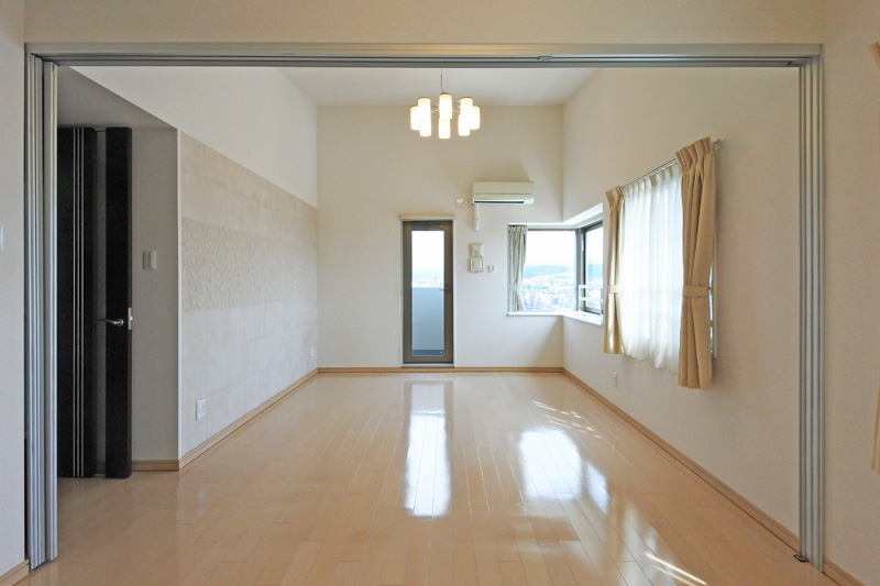 居室・リビング　※写真は同物件の別部屋です