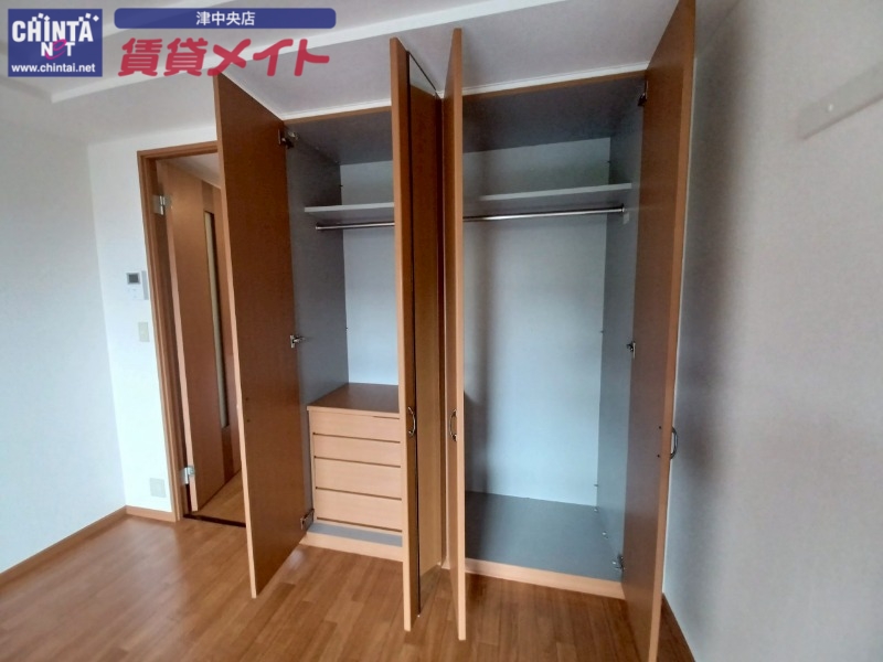 収納　反転タイプ参考写真