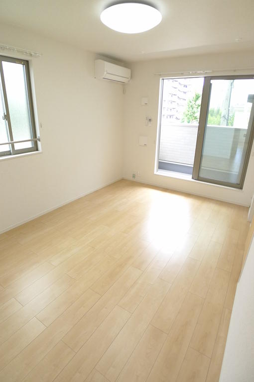 居室・リビング　（写真は同施工会社イメージです。）