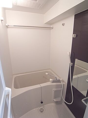 バス・シャワールーム　風呂