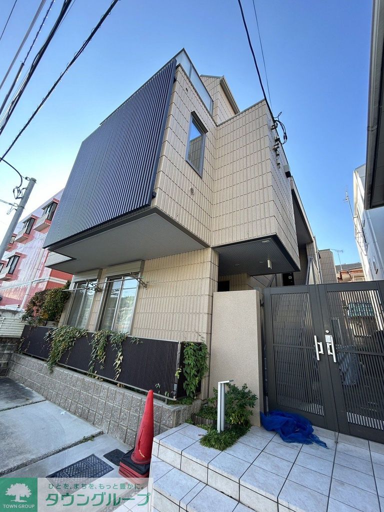 建物外観　エントランス