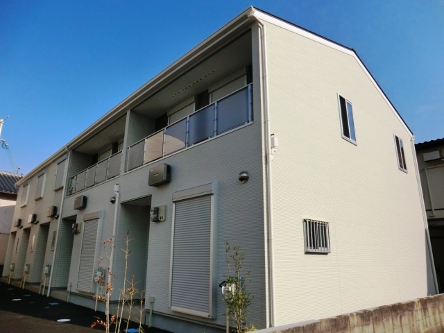 建物外観　駐輪場あります♪