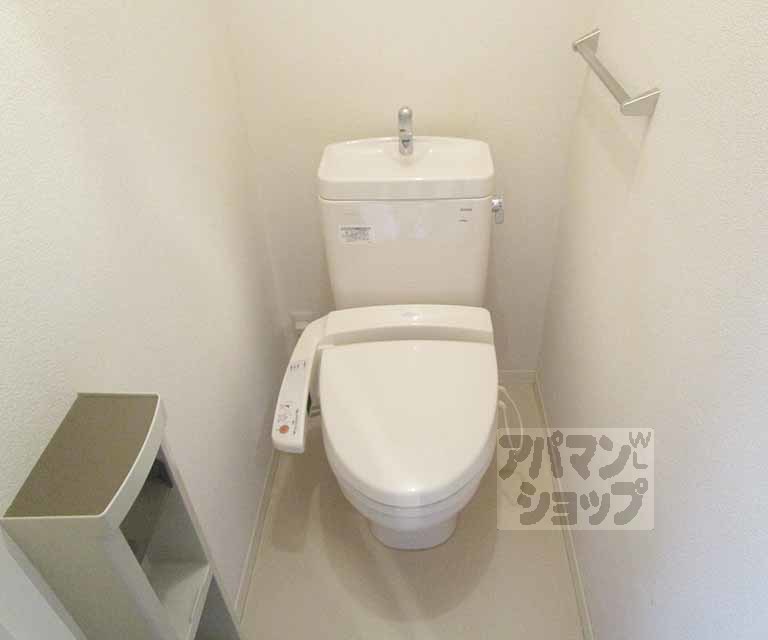 トイレ　２０２号室の写真です。