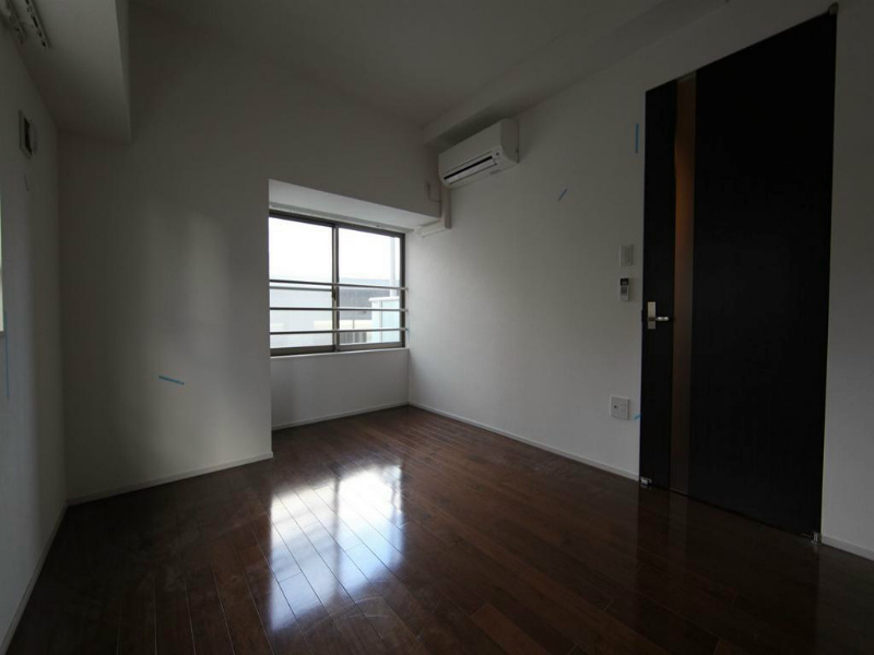 その他　洋室7.6帖　クローゼット付（収納充実してます）エアコン付