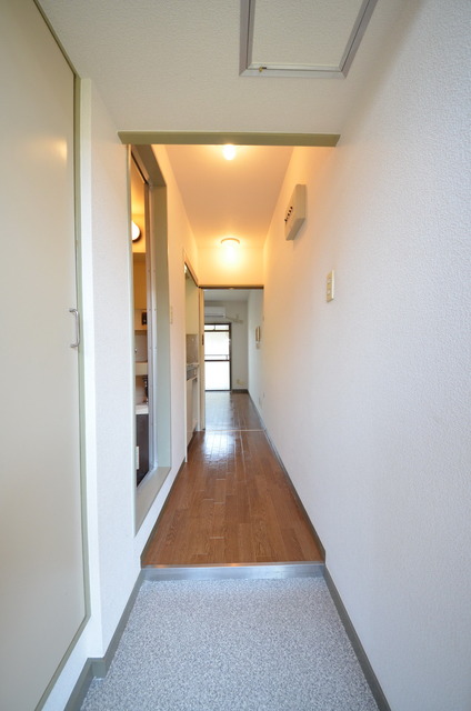 玄関　★玄関周りも窮屈になりません★