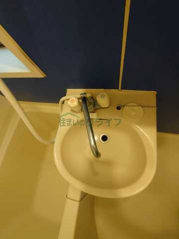 洗面設備　別部屋の参考写真です