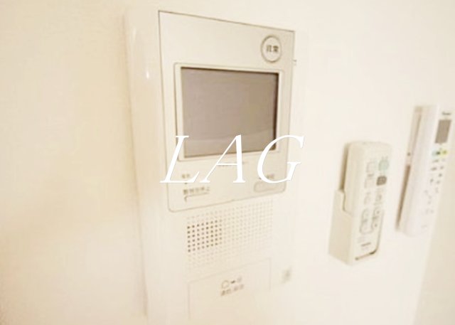 セキュリティ　モニター付きインターホンです。