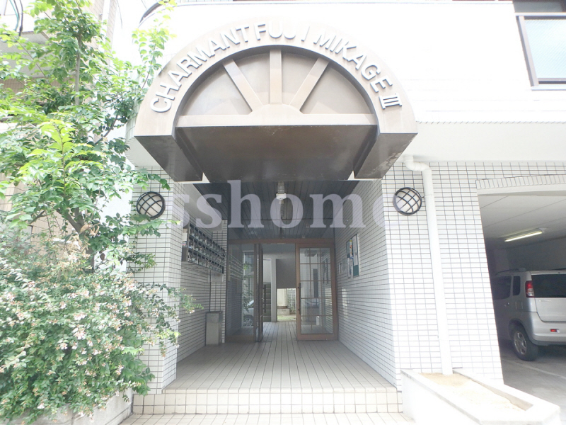 エントランス　建物入口