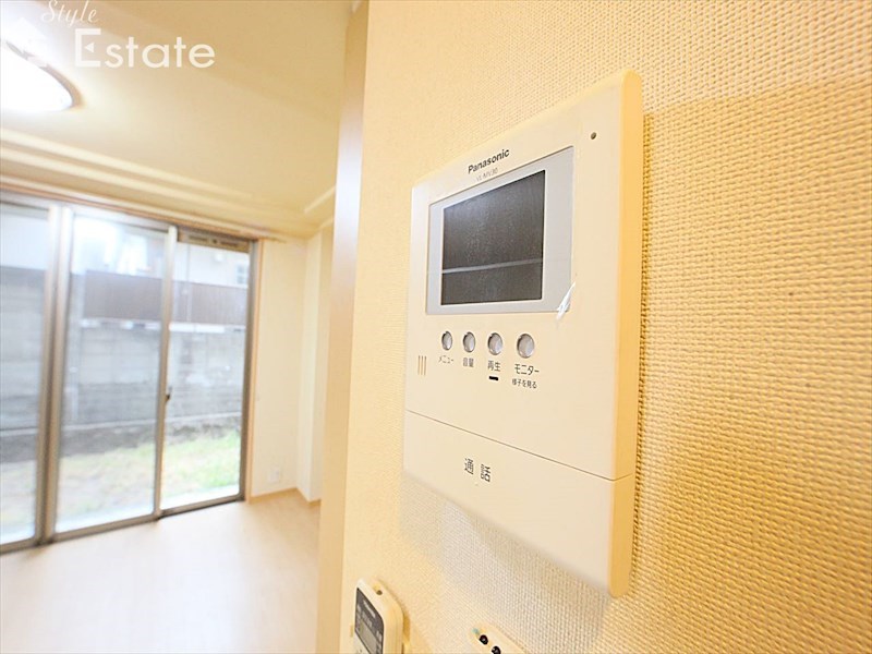 セキュリティ　モニター付きインターホン