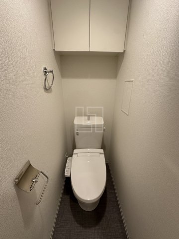 トイレ　セレニテ難波グランデノール　温水洗浄便座