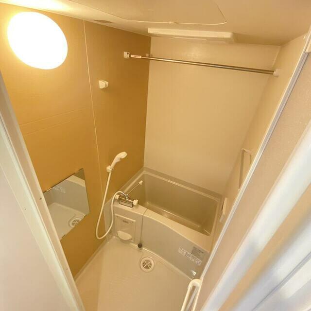 バス・シャワールーム　?