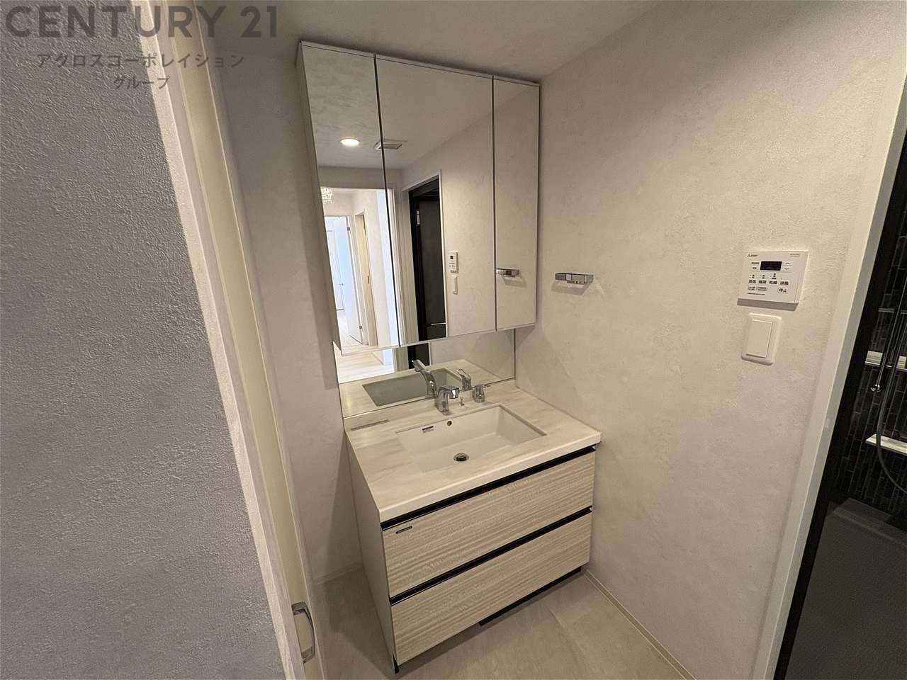 洗面設備　洗髪洗面化粧台付き♪