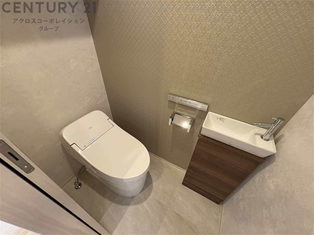 トイレ　ウォシュレット付きのトイレです♪