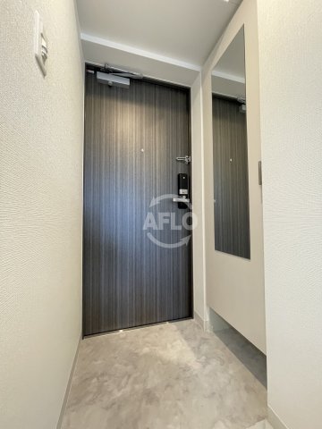 玄関　エスリード弁天町グランツ　玄関