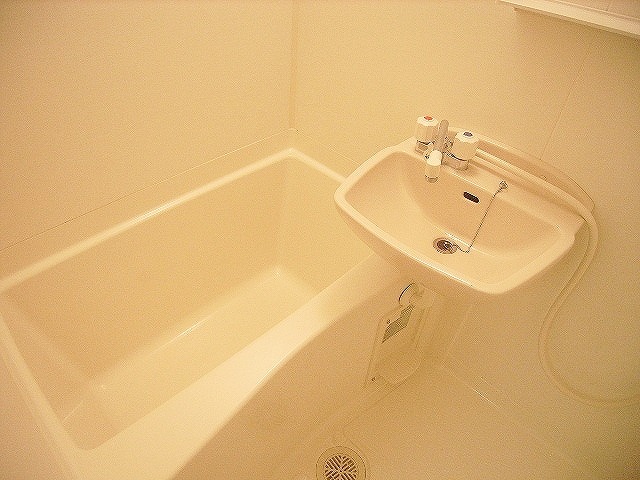 バス・シャワールーム　同型イメージ