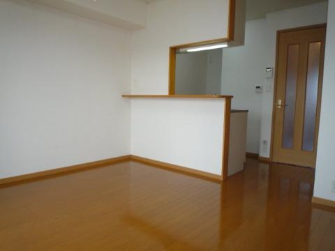 居室・リビング　室内