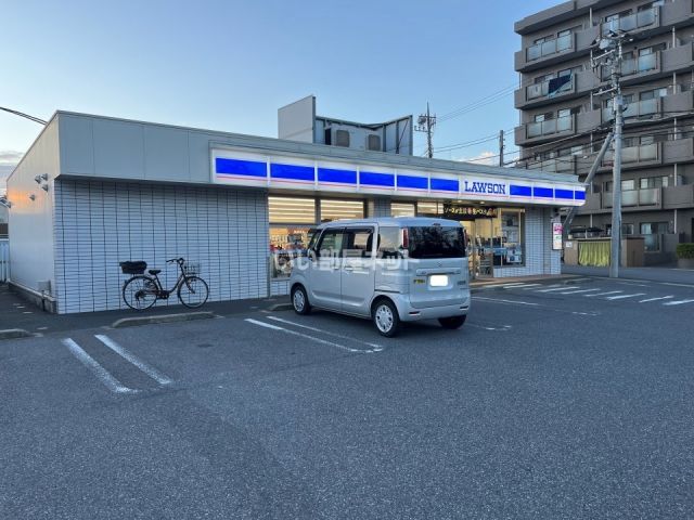 コンビニ　ローソン千葉桜木一丁目店（コンビニ）まで956m
