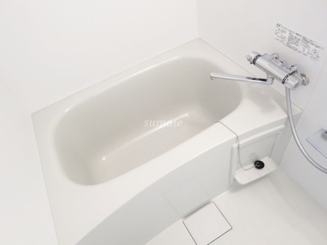 バス・シャワールーム　バスタブです☆