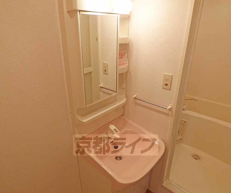 洗面設備　洗面台です。