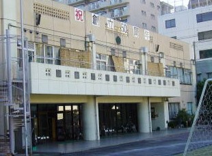 中学校　第三亀戸中学校（中学校）まで384m