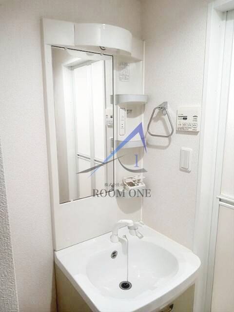 洗面設備　洗面台です。