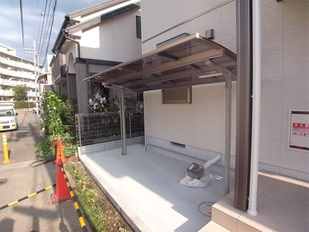 エントランス　自転車、バイクもとめれます。