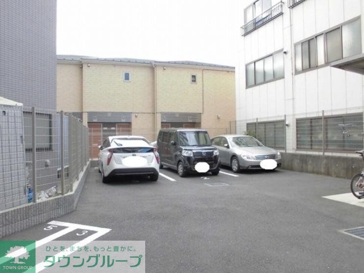 駐車場　駐車場