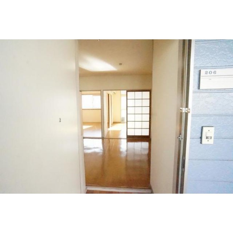 玄関　図面と現状に相違がある場合には現状を優先