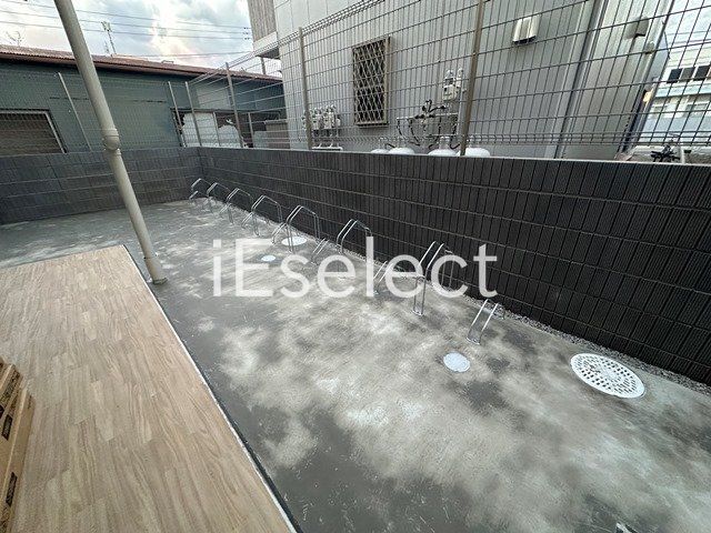 駐車場　敷地内駐輪スペースです