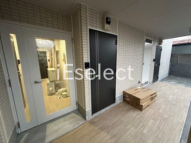 ロビー　玄関周りはこんな感じです