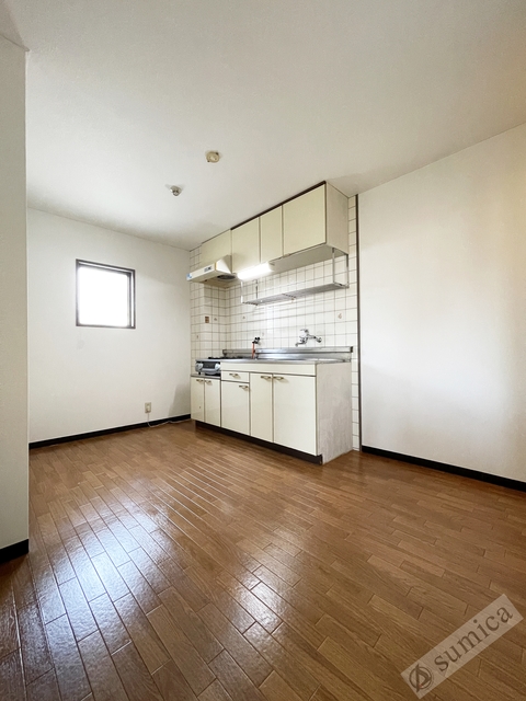 居室・リビング　室内美装・キレイなお部屋となっております♪♪