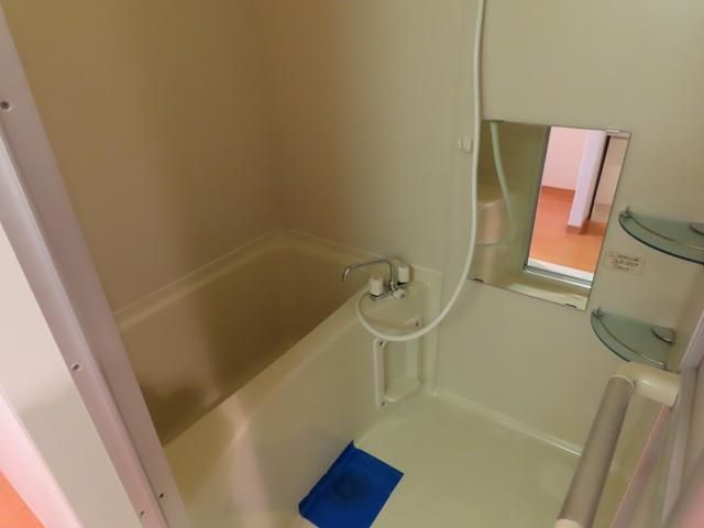 バス・シャワールーム　■浴室暖房乾燥機能