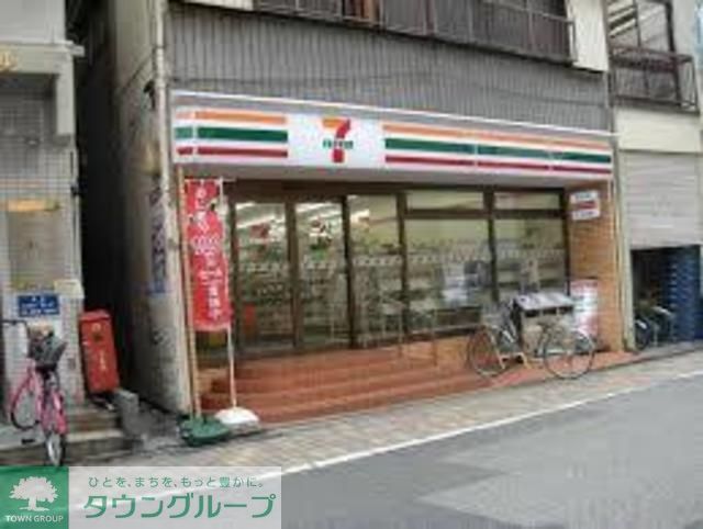 コンビニ　セブンイレブン綾瀬駅西口店（コンビニ）まで40m