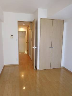 居室・リビング　別号室参考写真