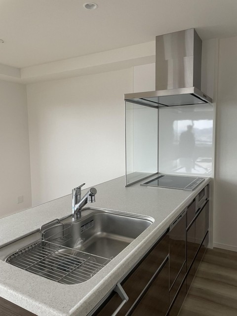 キッチン　【キッチン】前回募集時写真です。現況を優先します。