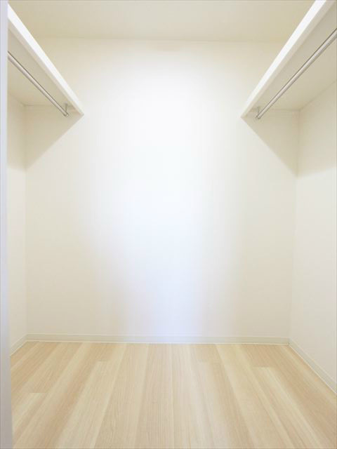 収納　ウォークインクローゼット