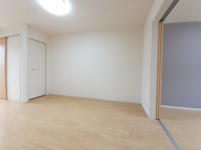 居室・リビング　ゆったり過ごせる居間です