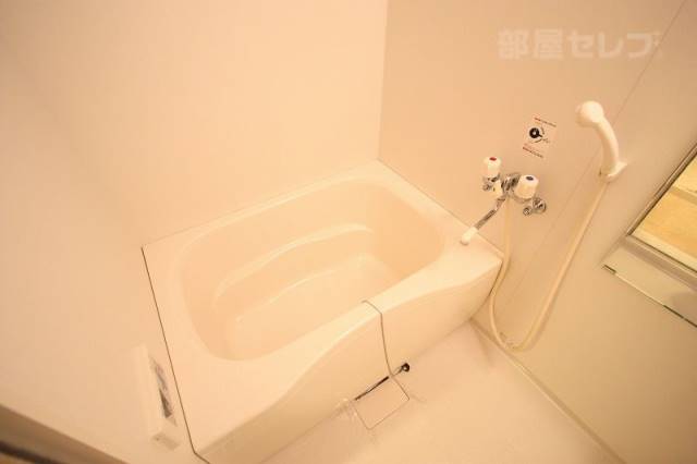 バス・シャワールーム　バスルーム