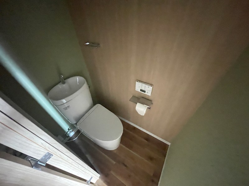 トイレ　※402号室の写真です。