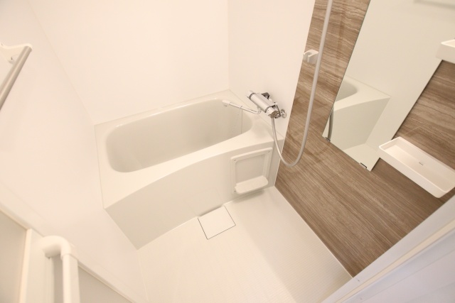 バス・シャワールーム　※別室の参考写真の為、現況優先です。