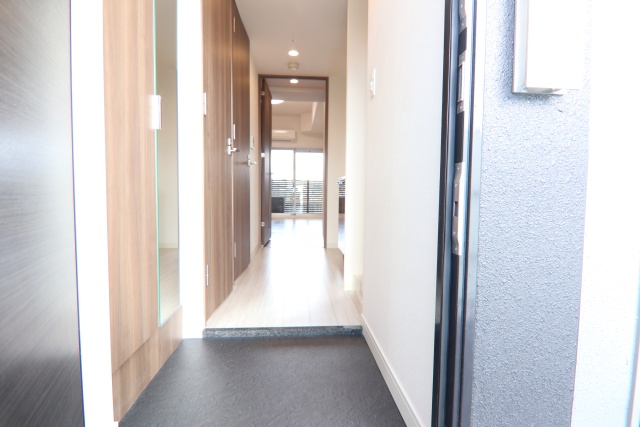 玄関　※別室の参考写真の為、現況優先です。