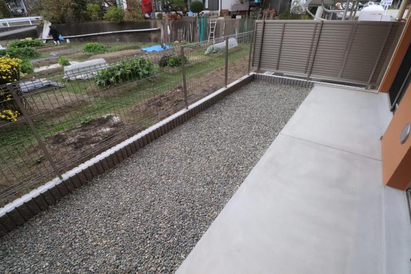 バルコニー　1階は専用庭付き