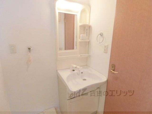 洗面設備　洗面所