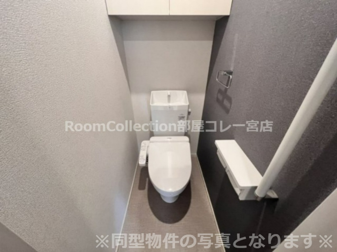 トイレ　※同型物件の写真となります※