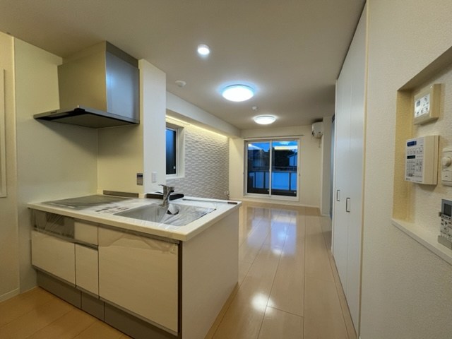 居室・リビング　全室照明付き