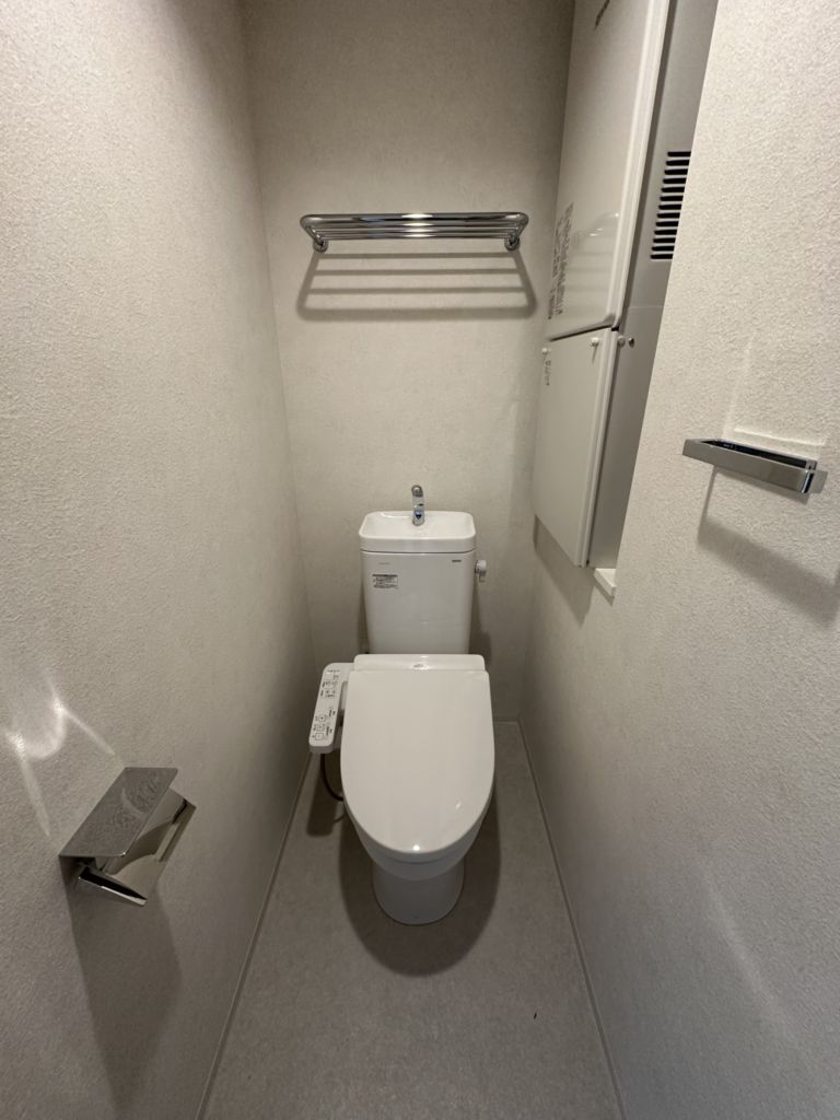 トイレ　トイレもきれいです