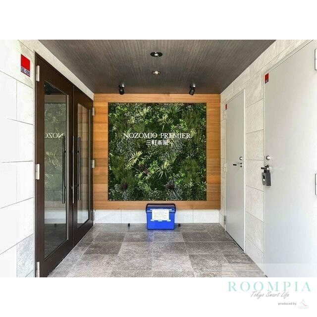 ロビー　エントランス