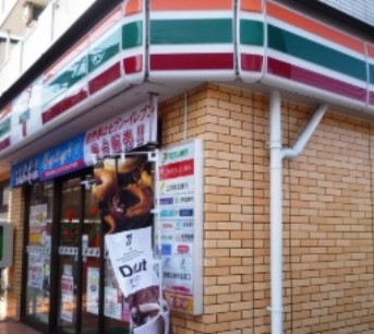 コンビニ　セブンイレブン 練馬早宮中央通り店（コンビニ）まで729m