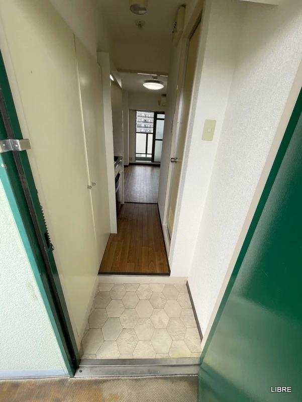 玄関　※別部屋参考写真※